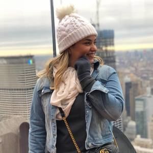 Meet your Posher, Melisa